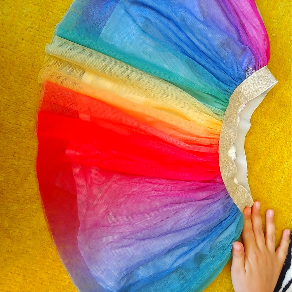 Oshkosh Girl Tutu rainbow 2T.